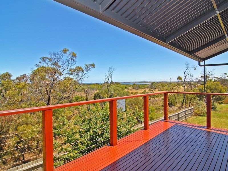 3 Calk Terrace, St Leonards VIC 3223