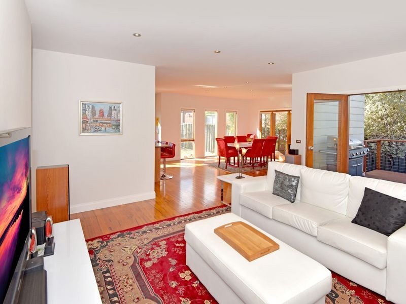 3 Calk Terrace, St Leonards VIC 3223