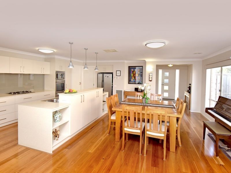 7 Wave Street, St Leonards VIC 3223