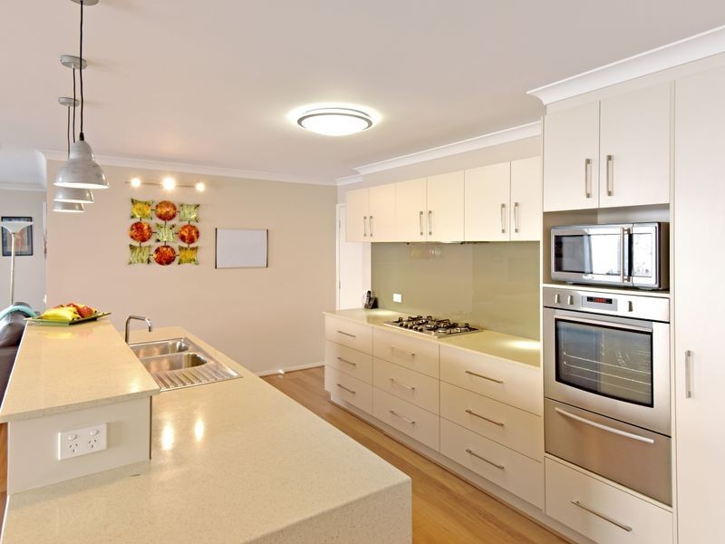 7 Wave Street, St Leonards VIC 3223