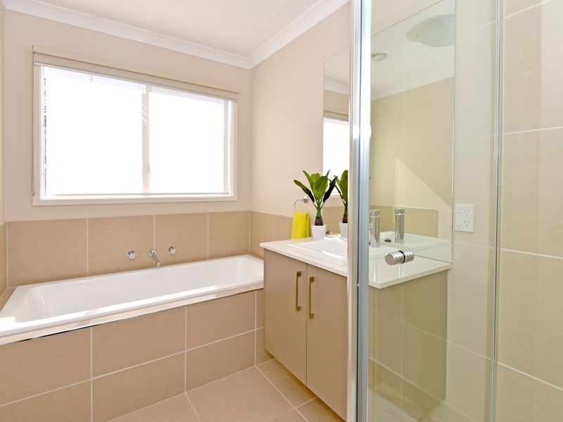 7 Wave Street, St Leonards VIC 3223