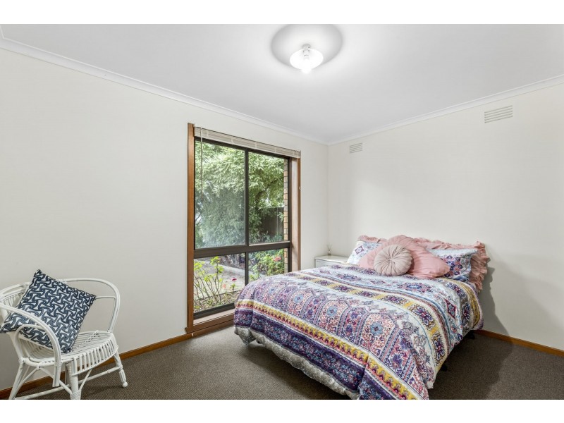 6 Flinders Road, St Leonards VIC 3223