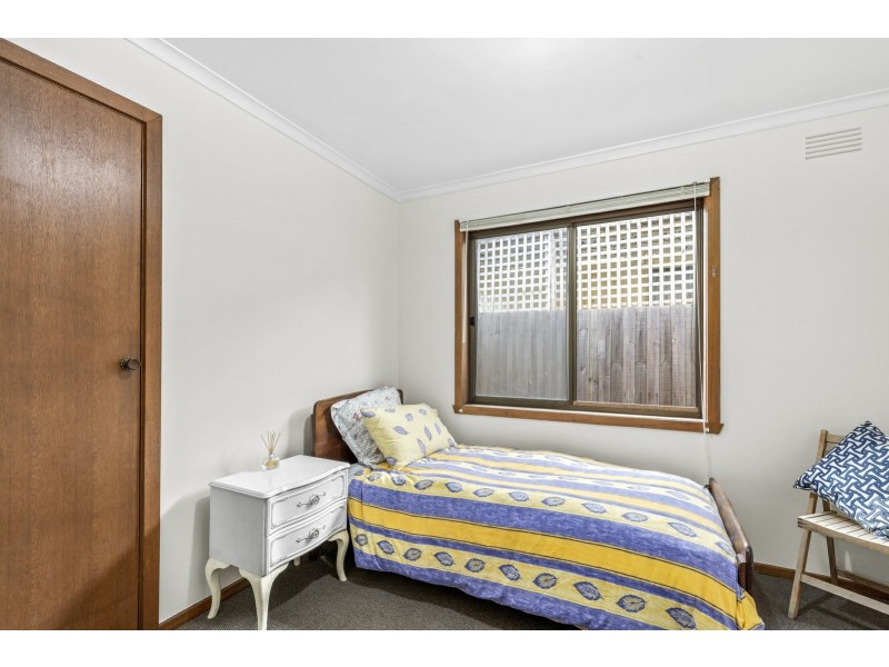 6 Flinders Road, St Leonards VIC 3223