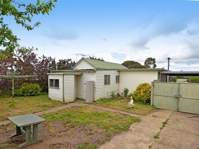 6 Cliff Court, St Leonards VIC 3223