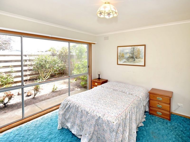 57 Lake View Crescent, St Leonards VIC 3223