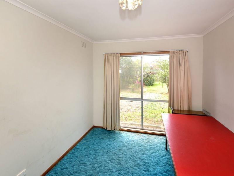 57 Lake View Crescent, St Leonards VIC 3223