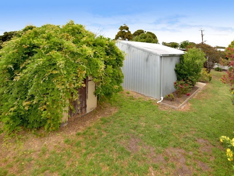 57 Lake View Crescent, St Leonards VIC 3223