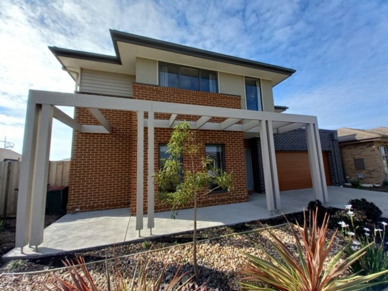 3 Port Deakin Street, St Leonards VIC 3223
