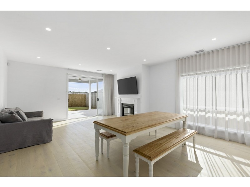 60 Thornton Avenue, St Leonards VIC 3223