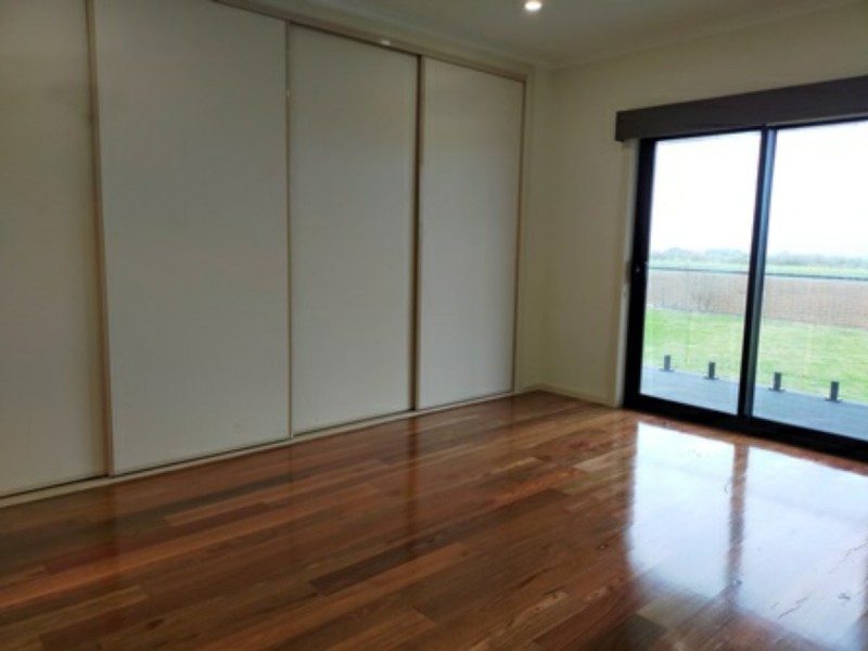 181 The Esplanade, Indented Head VIC 3223