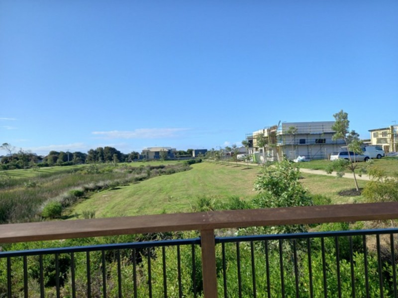 13 Swain Walk, St Leonards VIC 3223