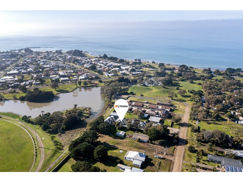 Unit 4/51 Ward Street, St Leonards VIC 3223