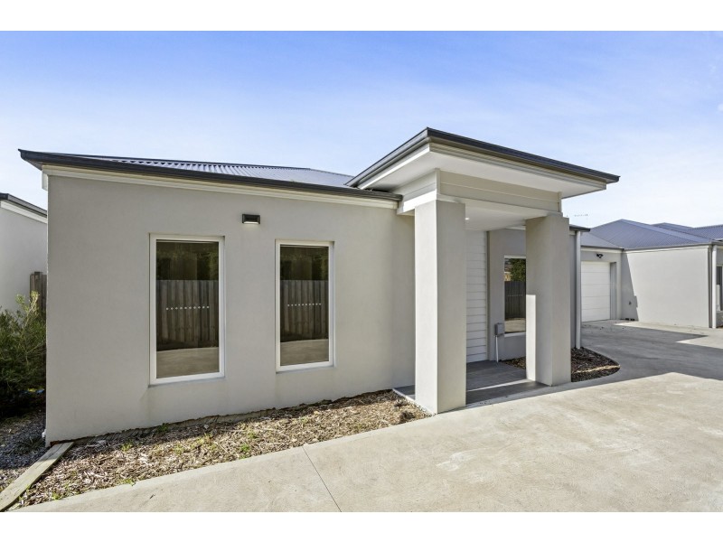 Unit 4/51 Ward Street, St Leonards VIC 3223