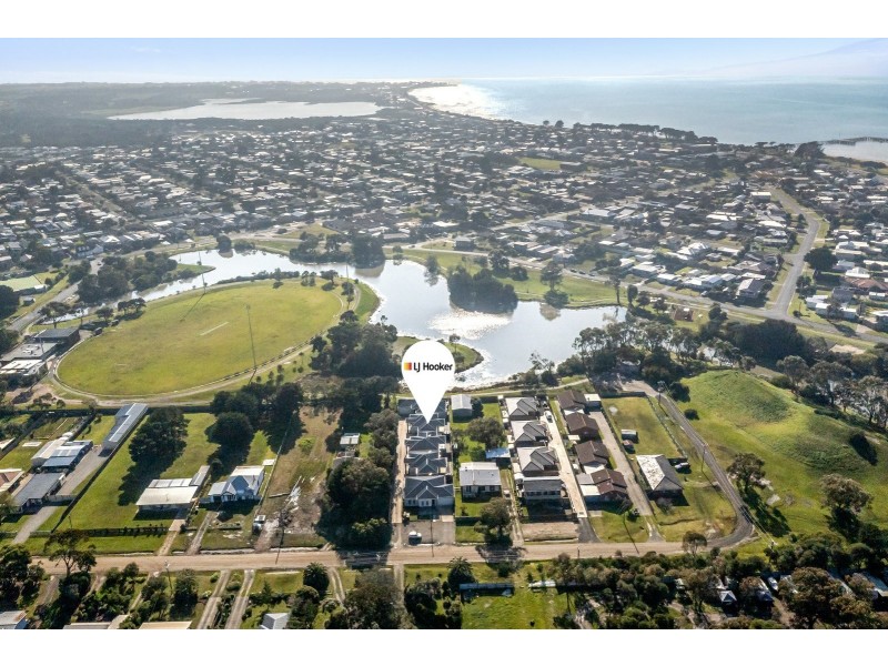 Unit 4/51 Ward Street, St Leonards VIC 3223