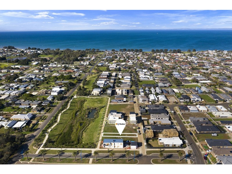 7 Swain Walk, St Leonards VIC 3223