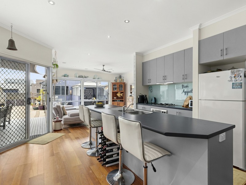 47 Pearl Bay Passage, St Leonards VIC 3223