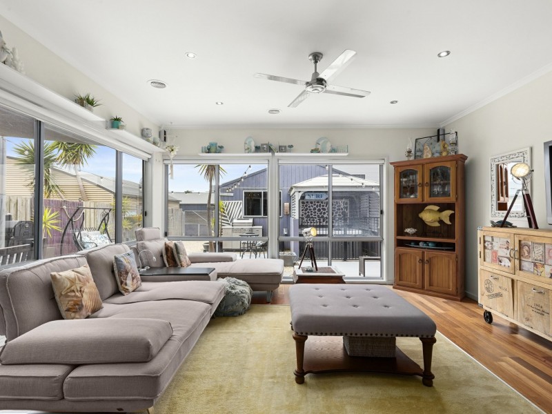 47 Pearl Bay Passage, St Leonards VIC 3223