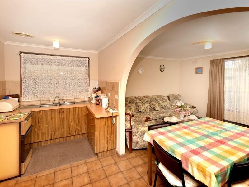 6 Horne Avenue, St Leonards VIC 3223