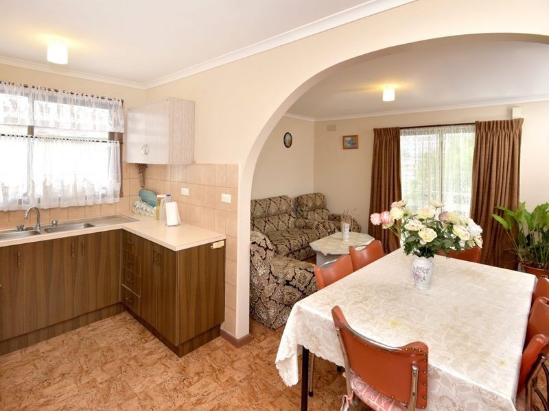 6 Horne Avenue, St Leonards VIC 3223