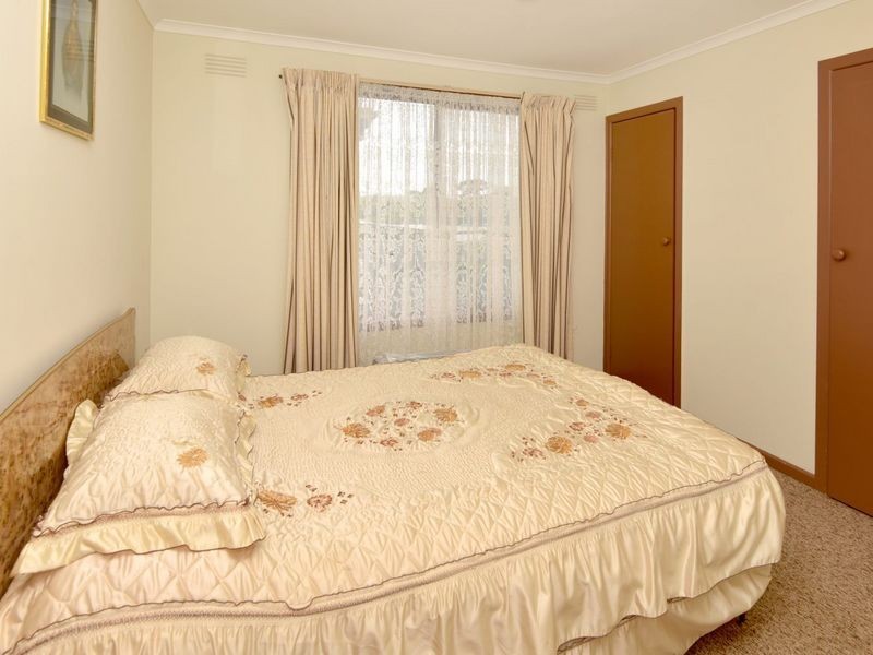 6 Horne Avenue, St Leonards VIC 3223