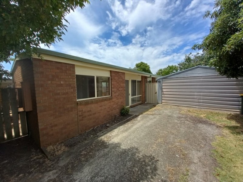 Unit 2/29 Seaview Avenue, St Leonards VIC 3223