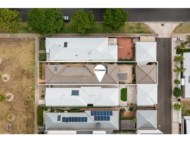 2 Seacrest Walk, St Leonards VIC 3223
