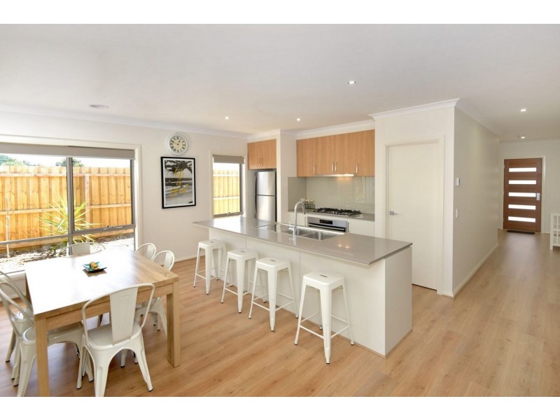 65 Blanche Street, St Leonards VIC 3223