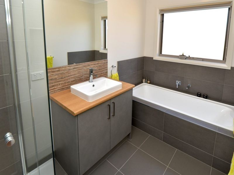 65 Blanche Street, St Leonards VIC 3223