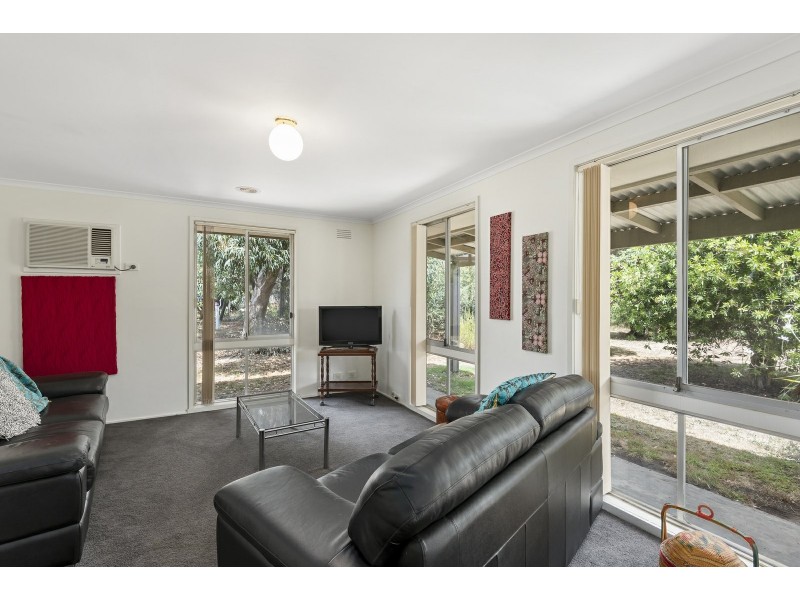 1 Ward Street, St Leonards VIC 3223