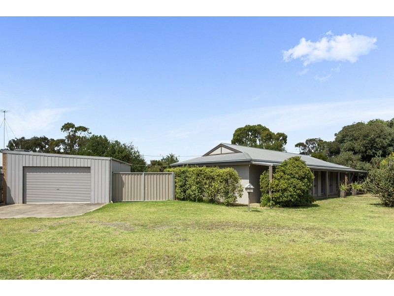 1 Ward Street, St Leonards VIC 3223