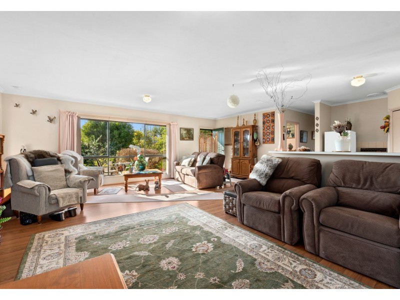 24 Doongara Avenue, St Leonards VIC 3223