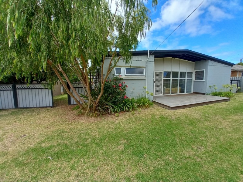 1 Cairnes Street, Indented Head VIC 3223