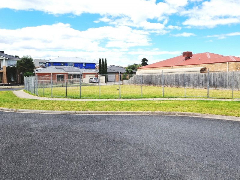 1-2 Coles Close, St Leonards VIC 3223