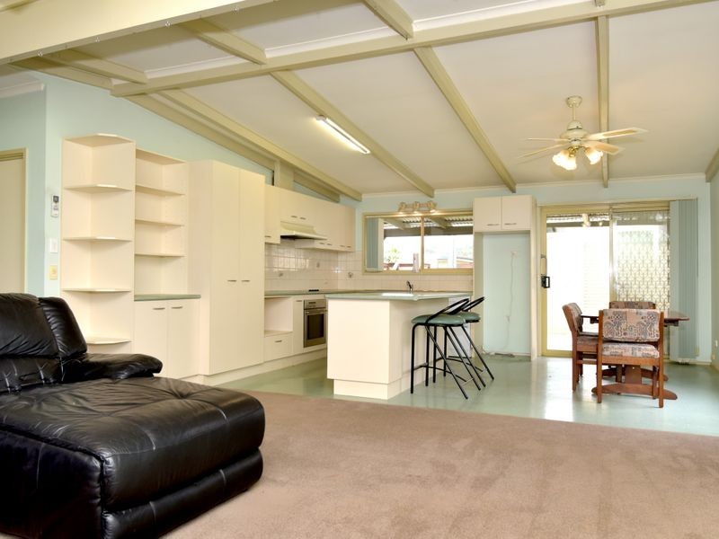 17 Henty Road, St Leonards VIC 3223