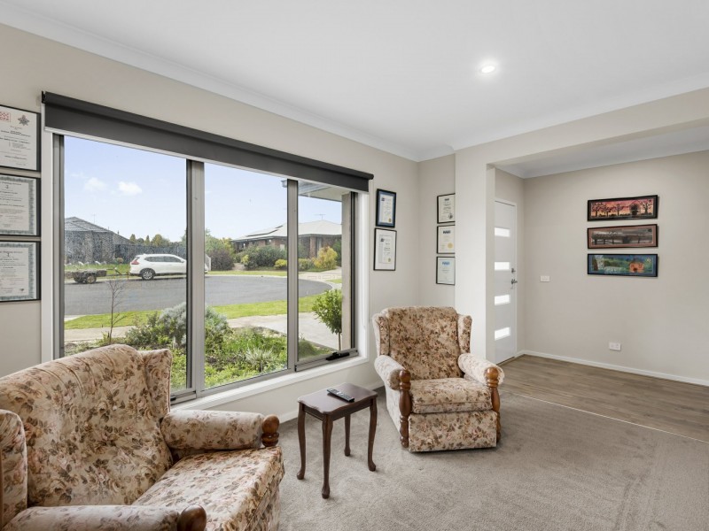 6 Seaspray Court, Indented Head VIC 3223