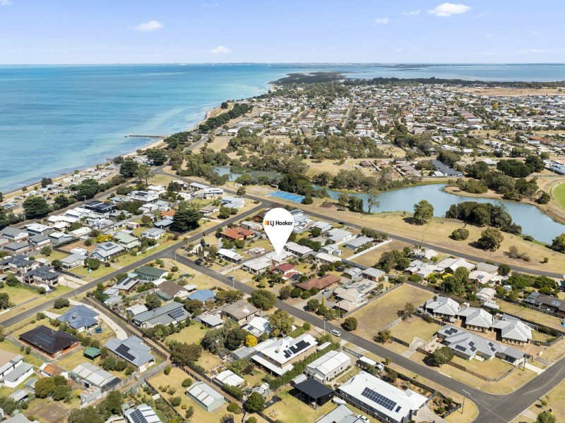 Unit 2/10 Hopetoun Street, St Leonards VIC 3223