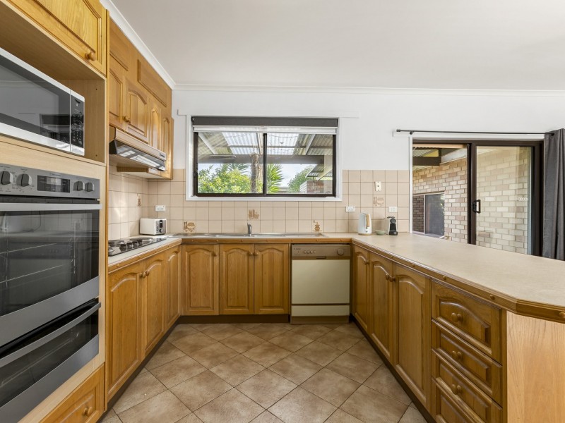 24 Horne Avenue, St Leonards VIC 3223