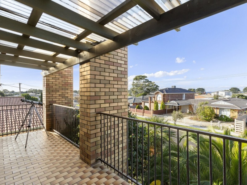 24 Horne Avenue, St Leonards VIC 3223
