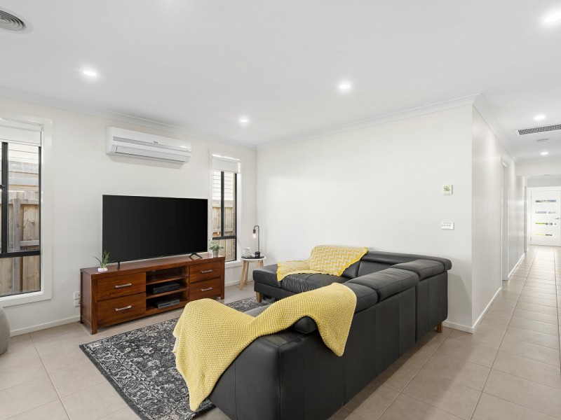 2/437 Ibbotson Street, St Leonards VIC 3223