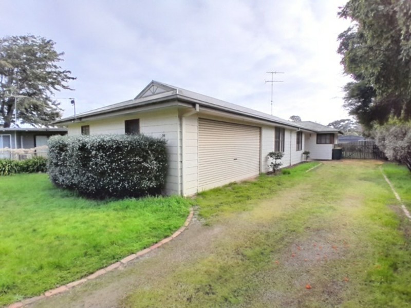 16 Monaco Avenue, St Leonards VIC 3223