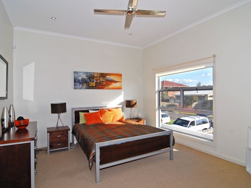 1/27 Bayside Avenue, St Leonards VIC 3223