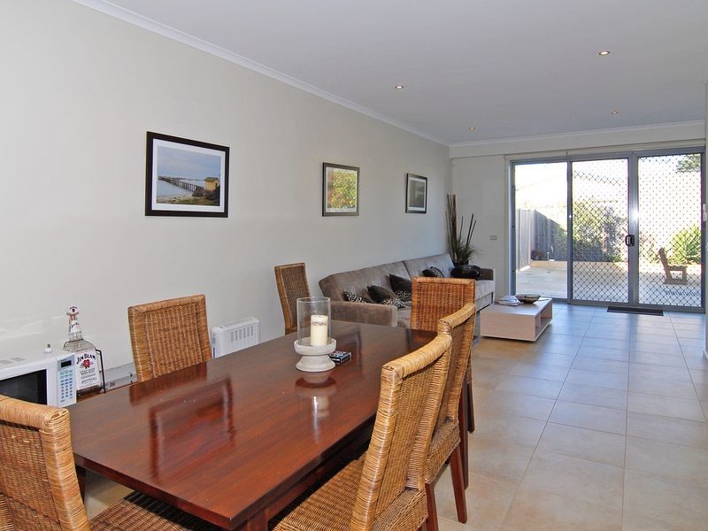 1/27 Bayside Avenue, St Leonards VIC 3223