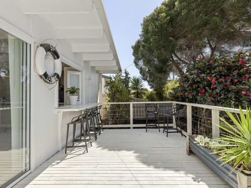 1/6 Narvik Avenue, St Leonards VIC 3223