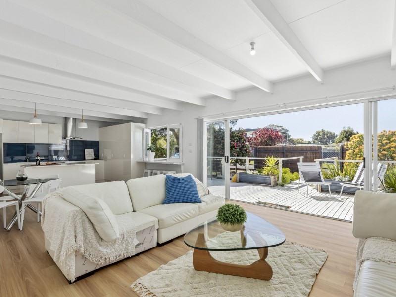 1/6 Narvik Avenue, St Leonards VIC 3223