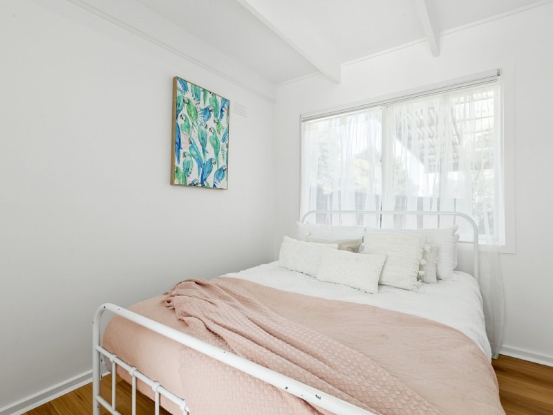 1/6 Narvik Avenue, St Leonards VIC 3223