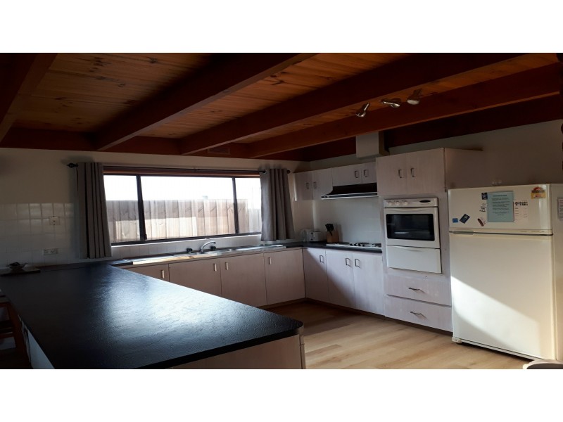 5 First Avenue, St Leonards VIC 3223