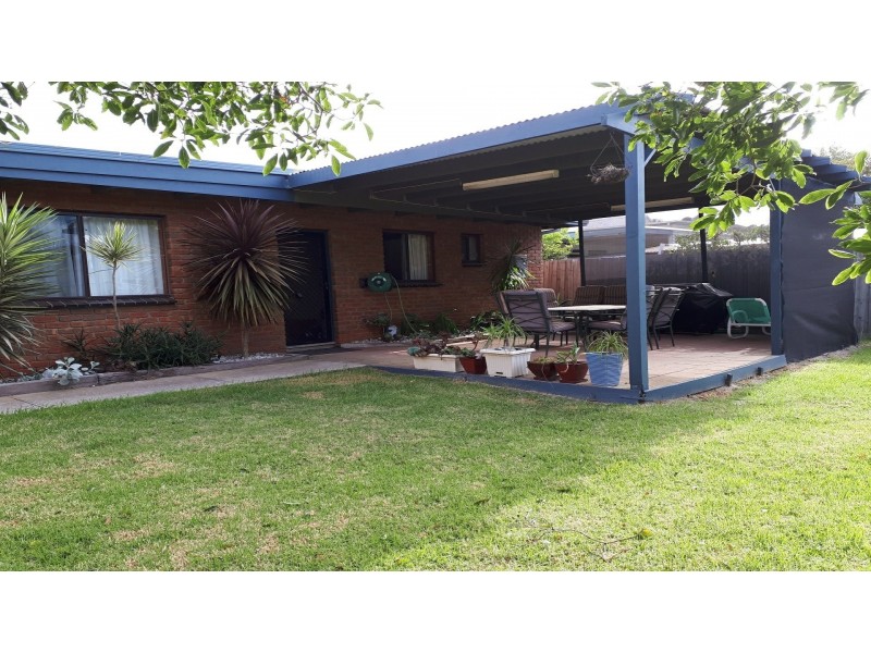 5 First Avenue, St Leonards VIC 3223