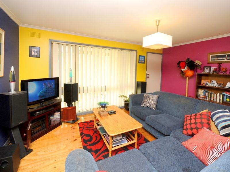 11 Coatsworth Avenue, St Leonards VIC 3223