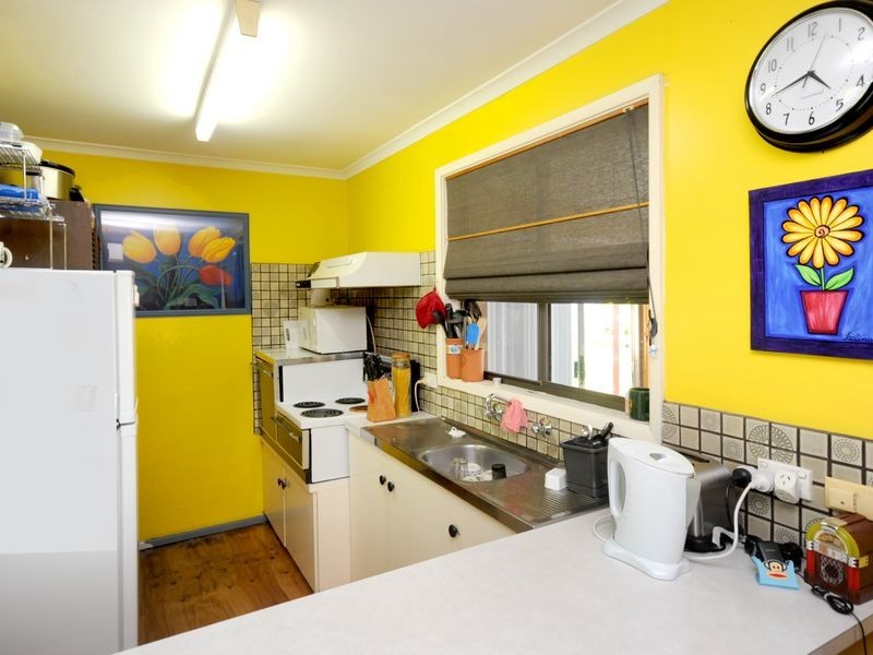 11 Coatsworth Avenue, St Leonards VIC 3223