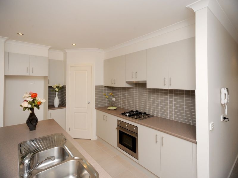 1/12 Ward Street, St Leonards VIC 3223